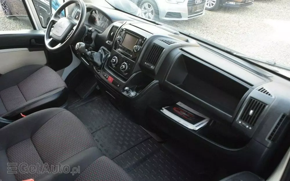 PEUGEOT Boxer 