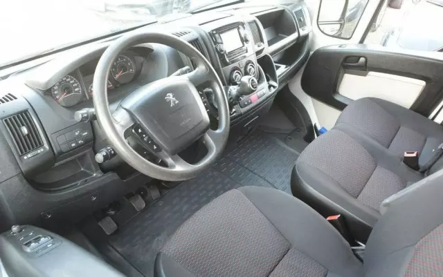 PEUGEOT Boxer 