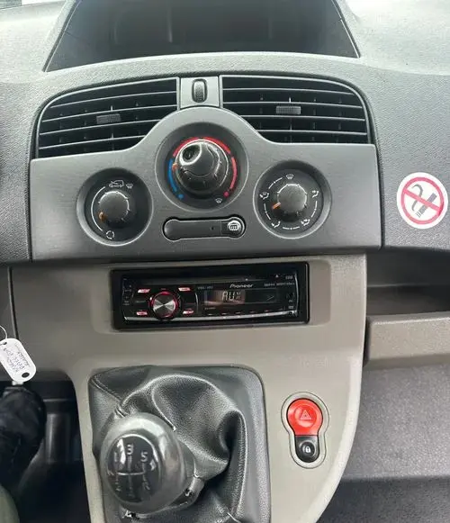 RENAULT Kangoo 