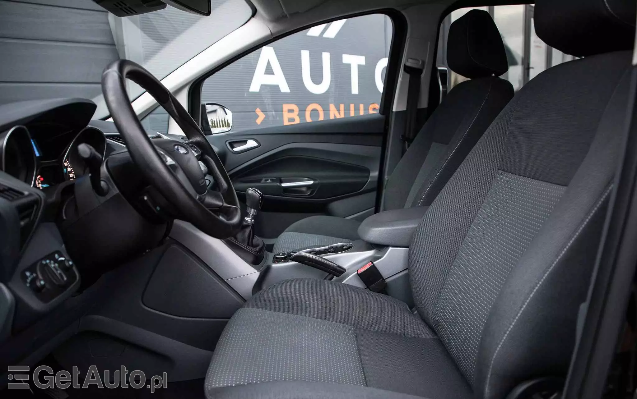 FORD Grand C-MAX 1.6 TDCi Titanium