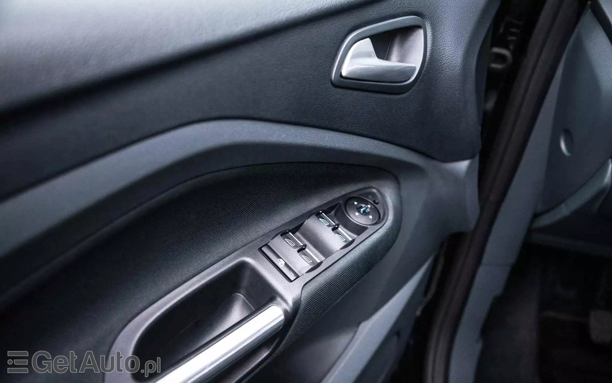 FORD Grand C-MAX 1.6 TDCi Titanium