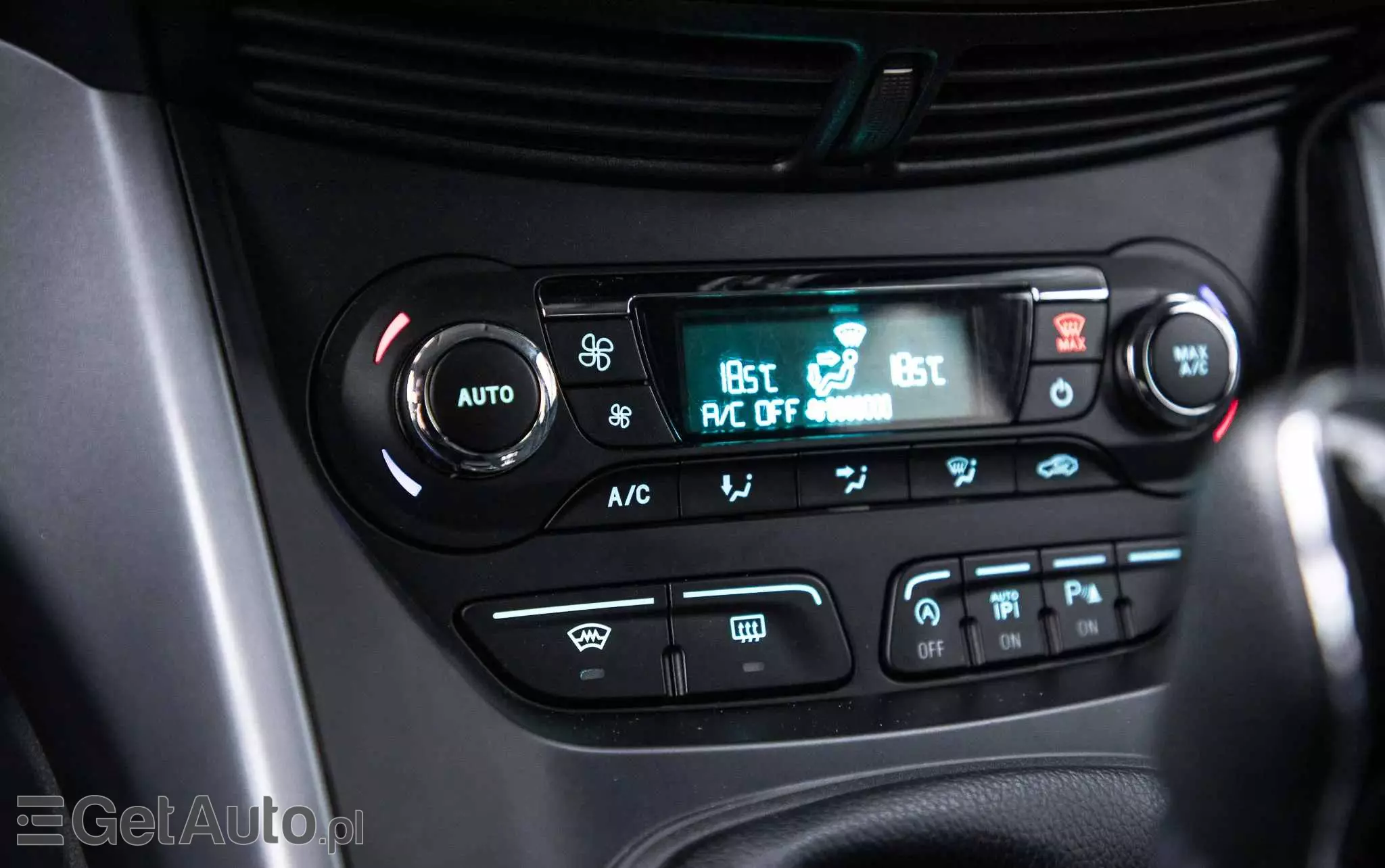 FORD Grand C-MAX 1.6 TDCi Titanium