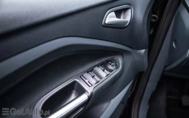 FORD Grand C-MAX 1.6 TDCi Titanium