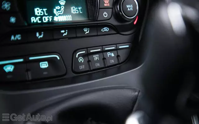 FORD Grand C-MAX 1.6 TDCi Titanium