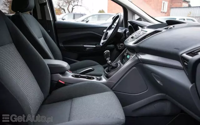 FORD Grand C-MAX 1.6 TDCi Titanium