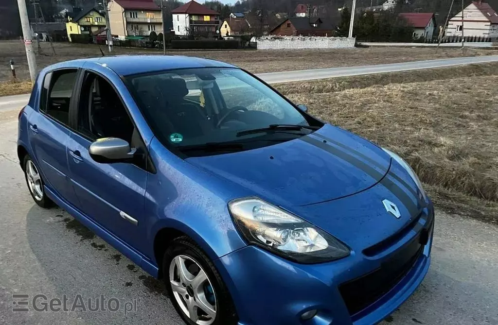 RENAULT Clio 