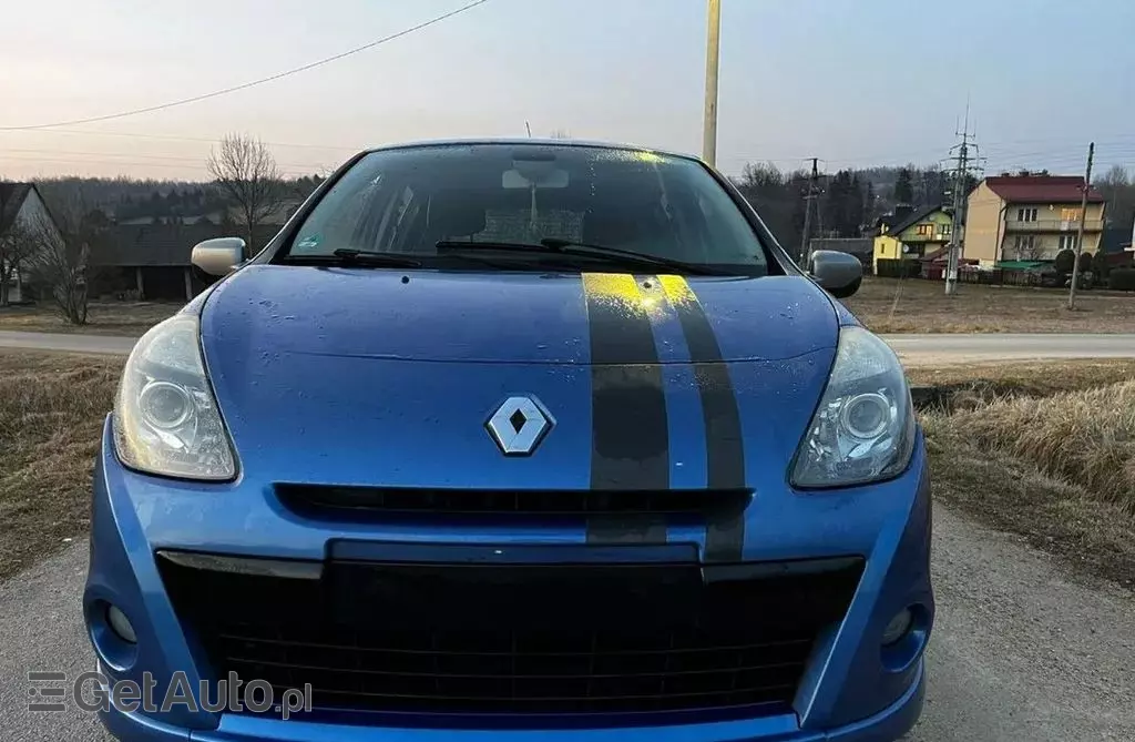 RENAULT Clio 