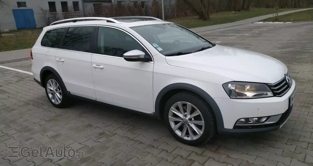 VOLKSWAGEN Passat Alltrack 
