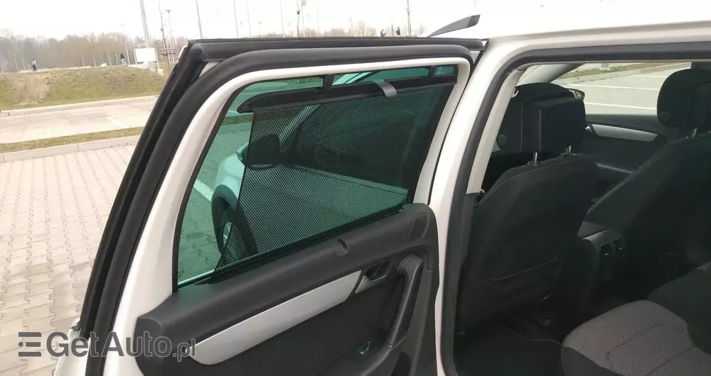 VOLKSWAGEN Passat Alltrack 