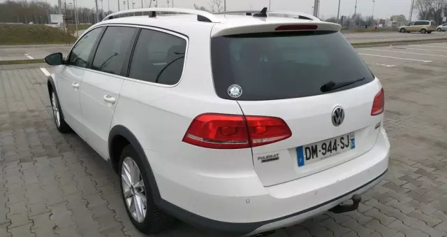 VOLKSWAGEN Passat Alltrack 