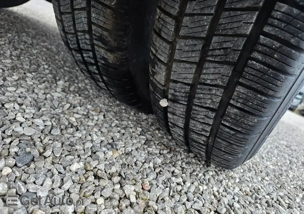 IVECO 70C18 Hi-Matic Pomoc drogowa Pneumatyka 