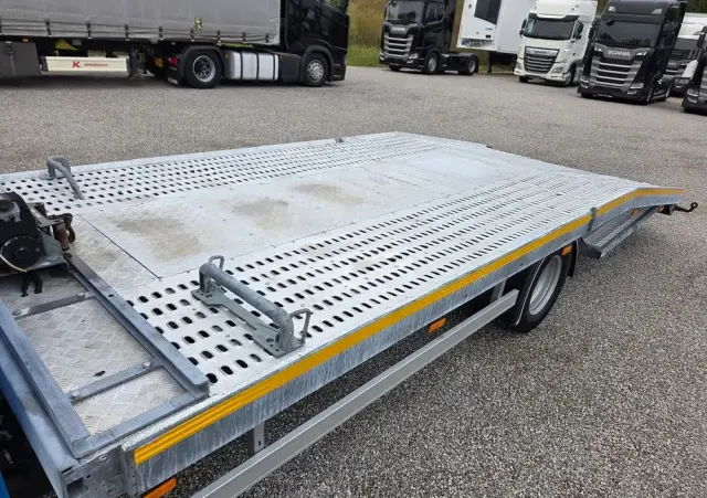 IVECO 70C18 Hi-Matic Pomoc drogowa Pneumatyka 