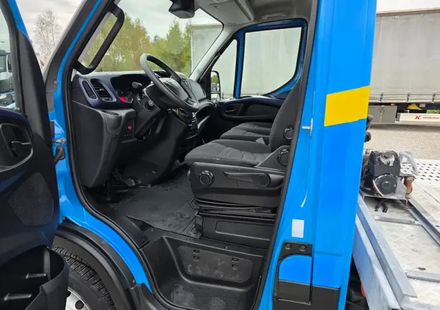 IVECO 70C18 Hi-Matic Pomoc drogowa Pneumatyka 