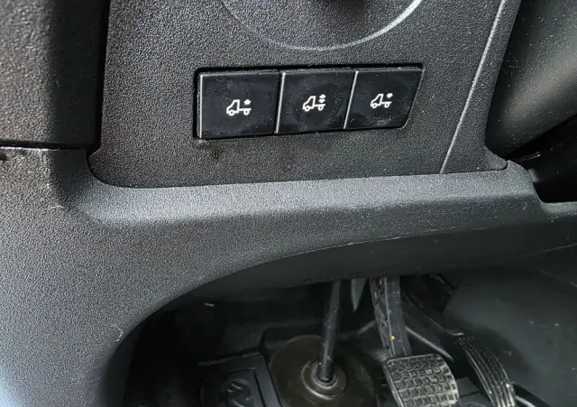 IVECO 70C18 Hi-Matic Pomoc drogowa Pneumatyka 