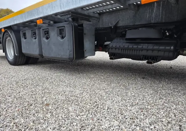 IVECO 70C18 Hi-Matic Pomoc drogowa Pneumatyka 