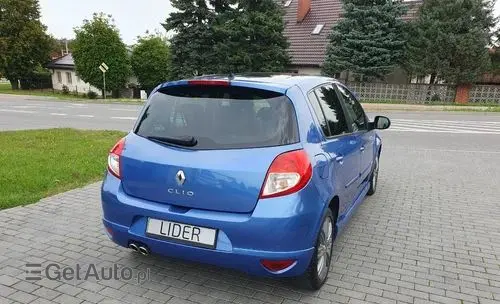 RENAULT Clio 