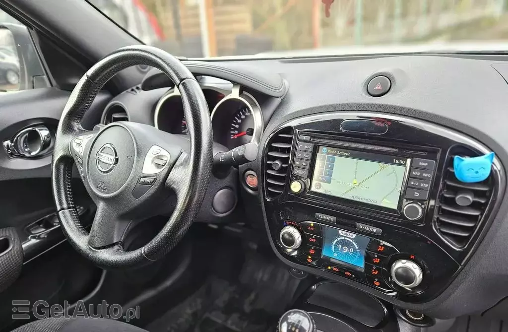 NISSAN Juke 
