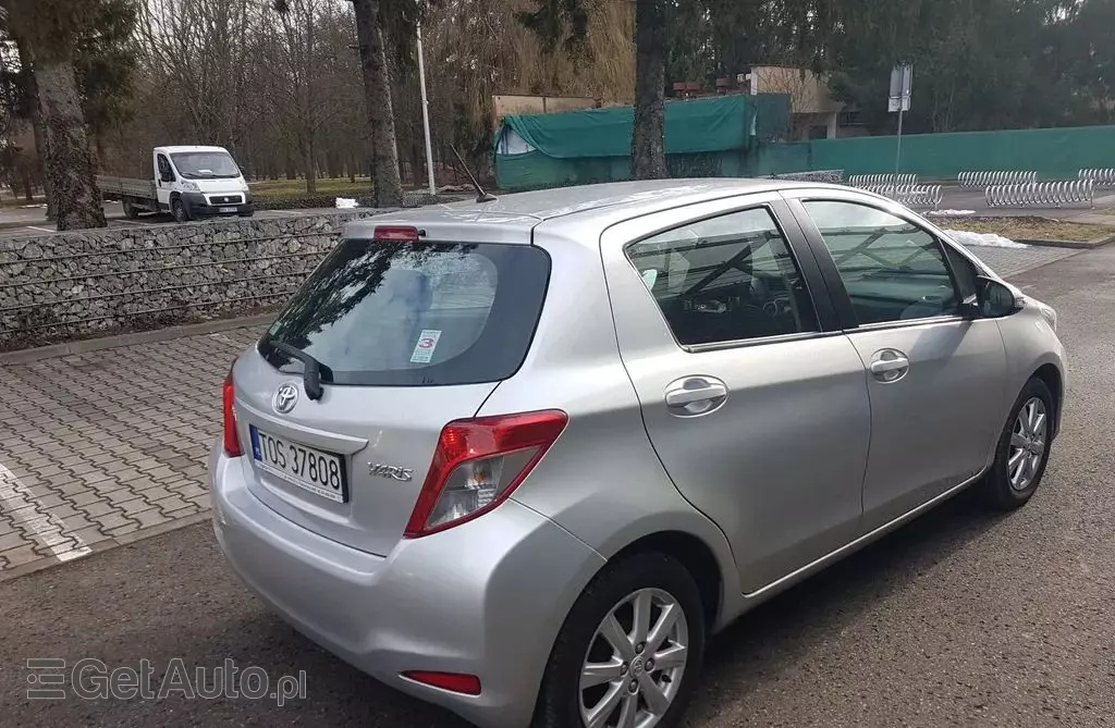 TOYOTA Yaris 