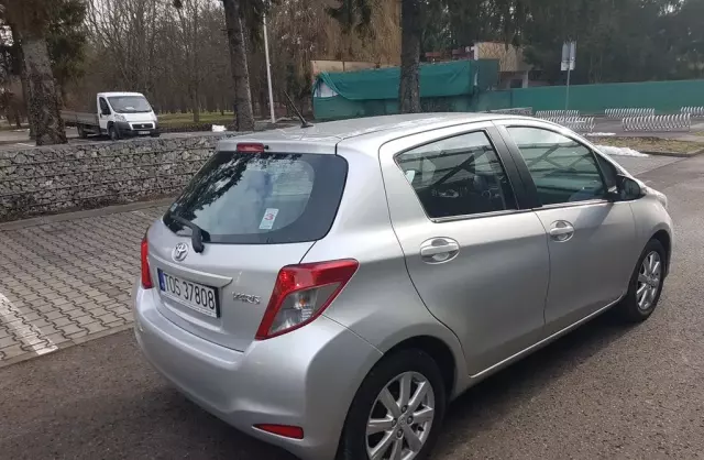 TOYOTA Yaris 
