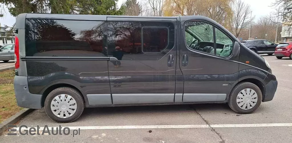 OPEL Vivaro 