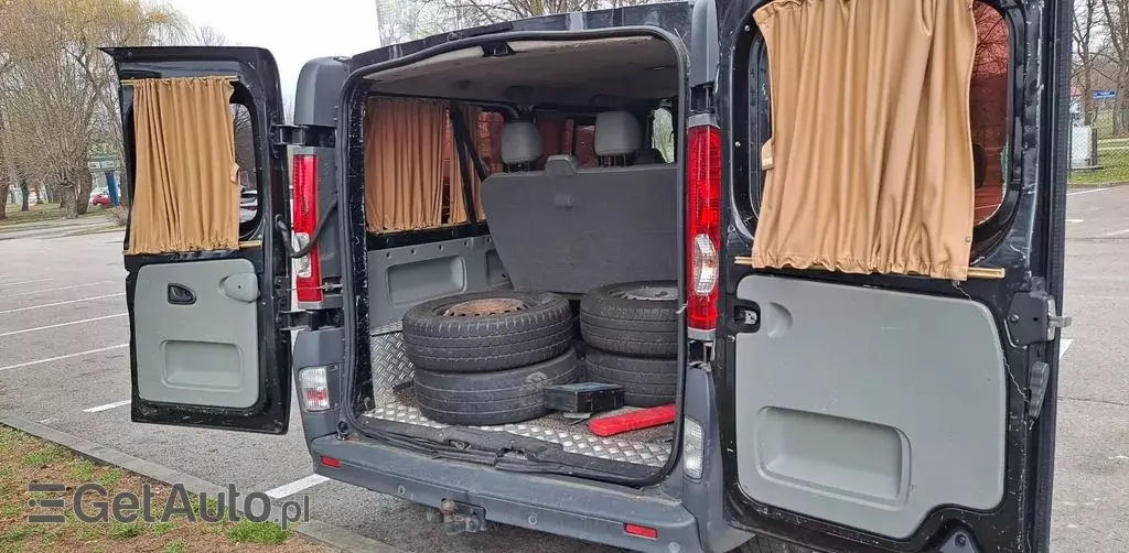 OPEL Vivaro 