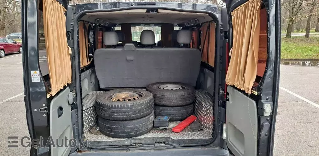 OPEL Vivaro 