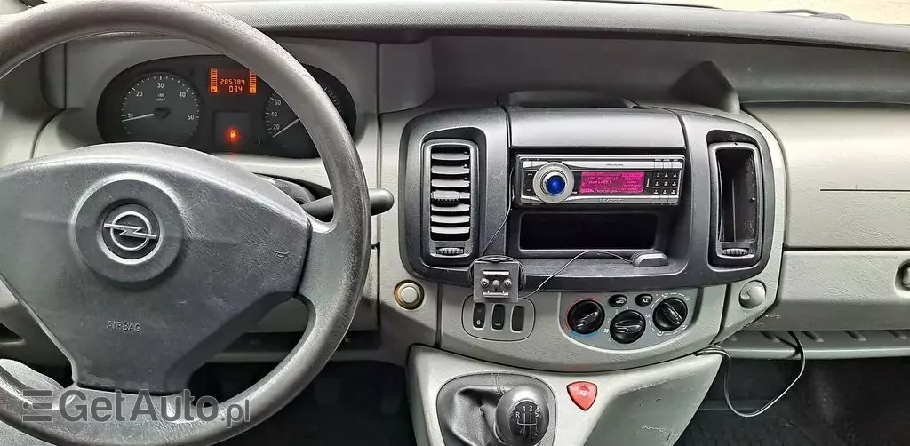 OPEL Vivaro 