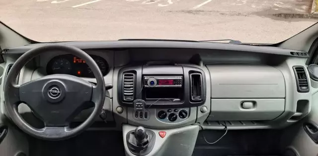 OPEL Vivaro 