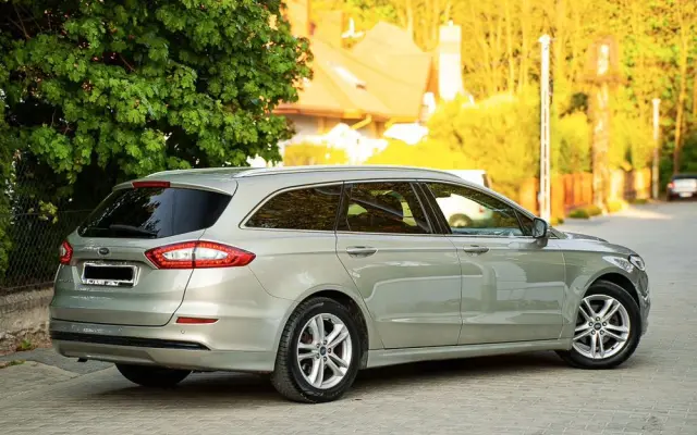 FORD Mondeo 2.0 TDCi STart-Stopp Titanium
