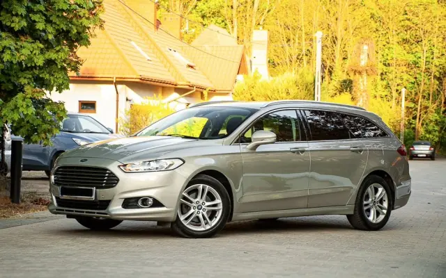 FORD Mondeo 2.0 TDCi STart-Stopp Titanium