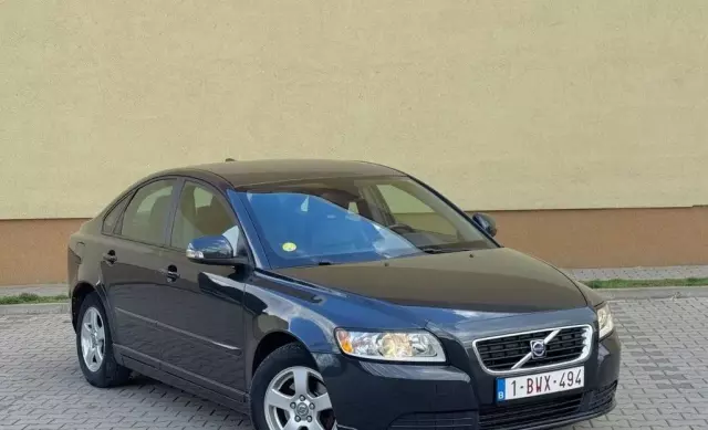 VOLVO S40 