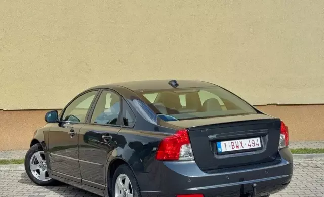 VOLVO S40 