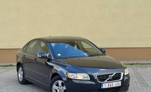 VOLVO S40 