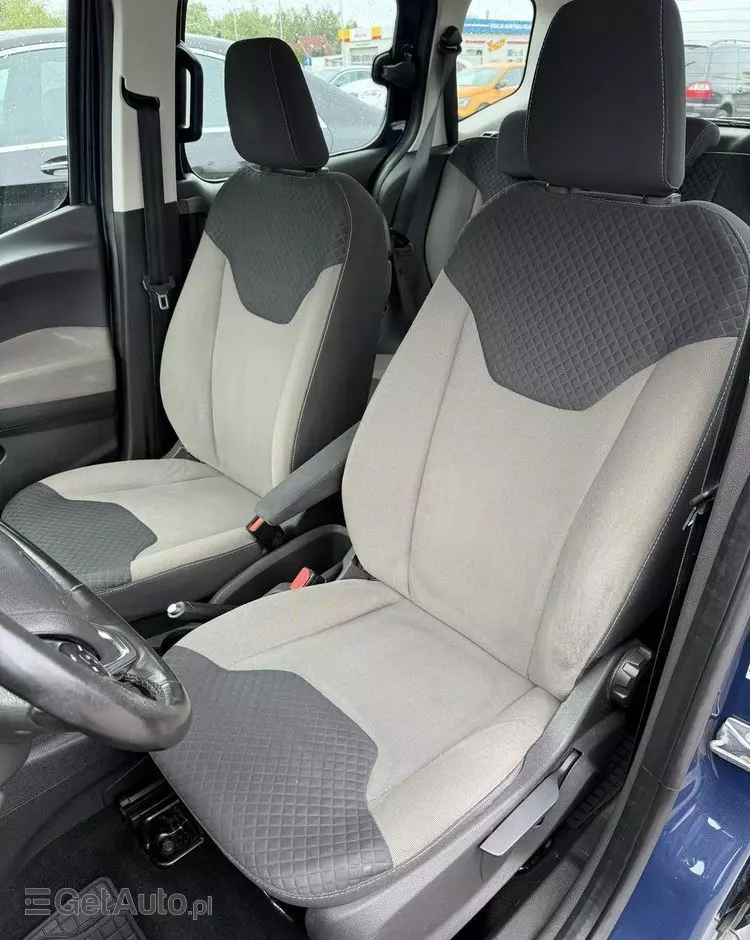 FORD Tourneo Courier 