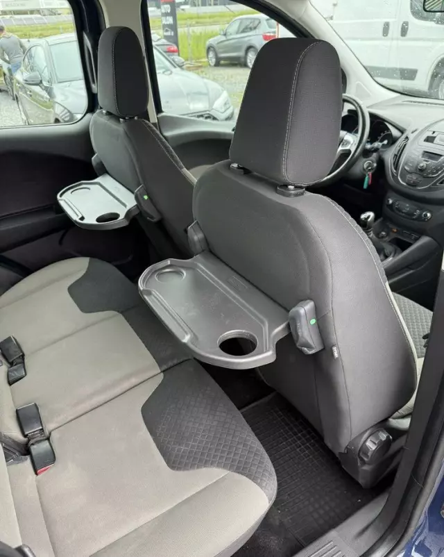 FORD Tourneo Courier 