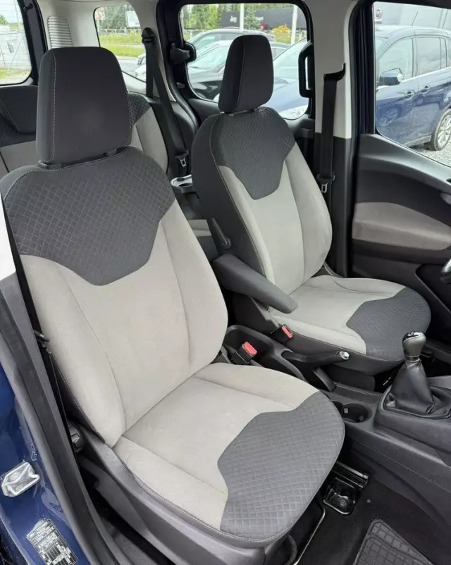 FORD Tourneo Courier 