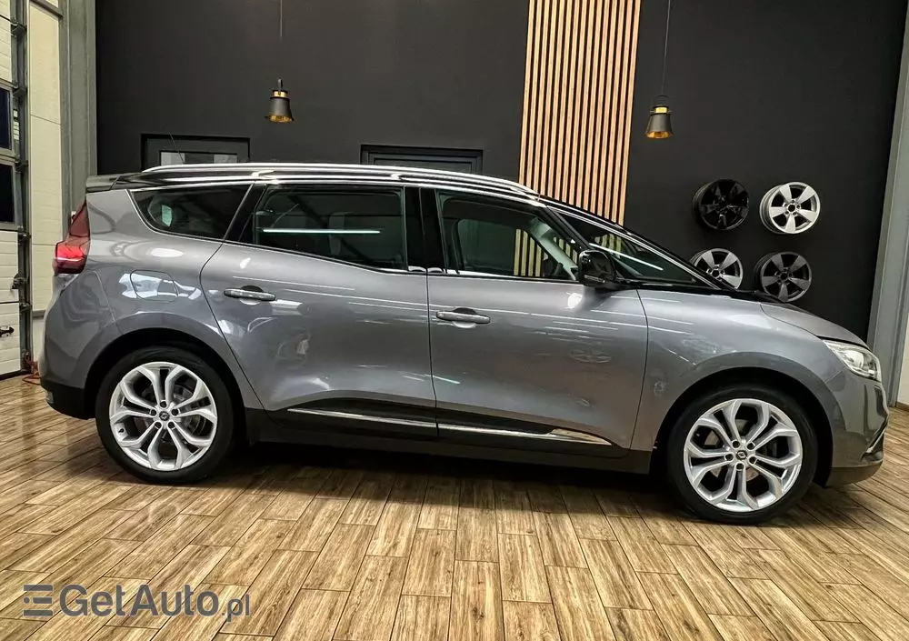 RENAULT Grand Scenic 