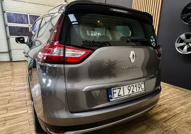 RENAULT Grand Scenic 