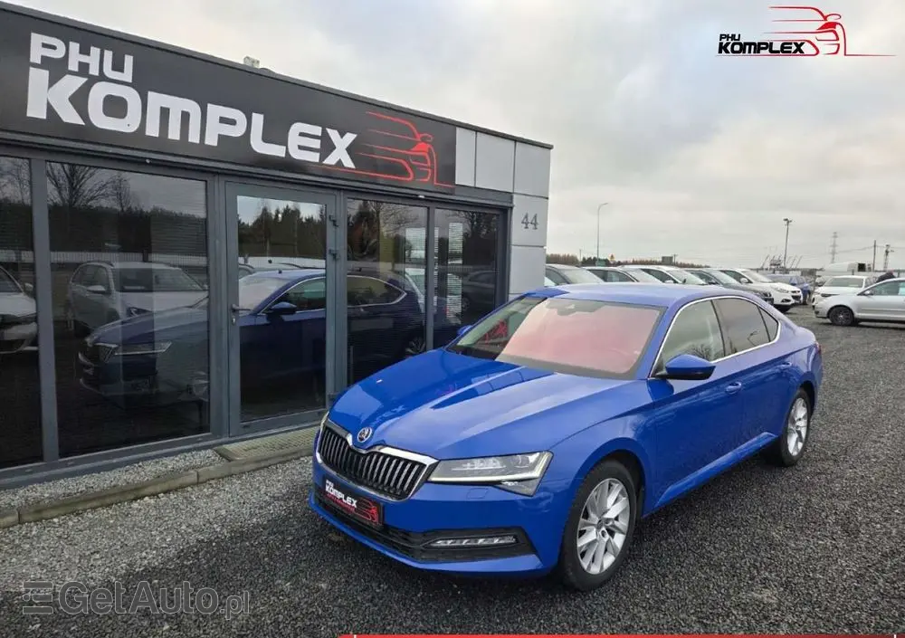 SKODA Superb 