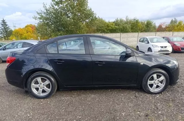 CHEVROLET Cruze 