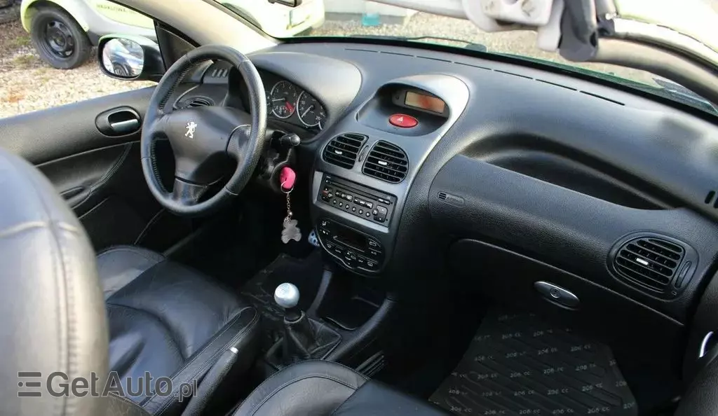 PEUGEOT 206 