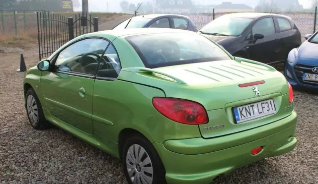 PEUGEOT 206 