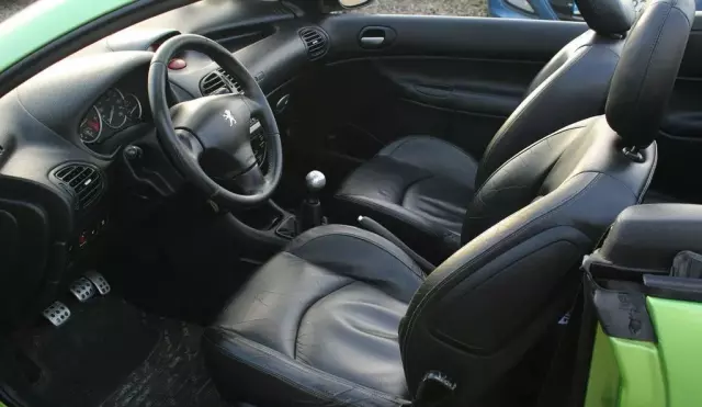 PEUGEOT 206 
