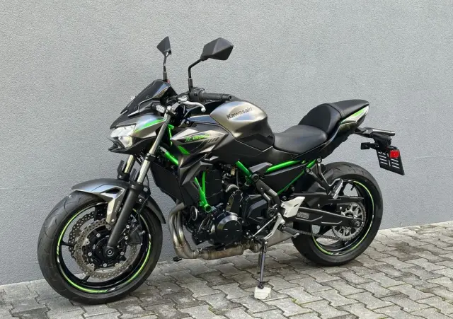 KAWASAKI Z 650 
