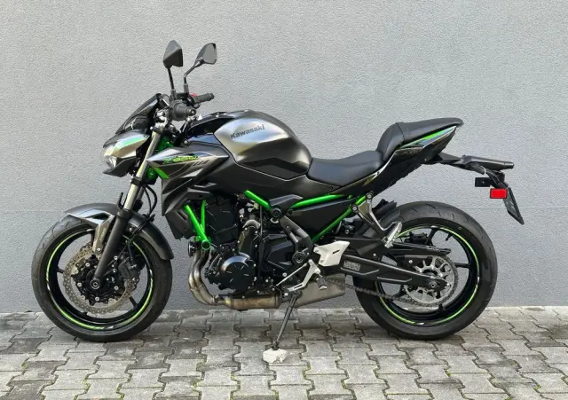 KAWASAKI Z 650 