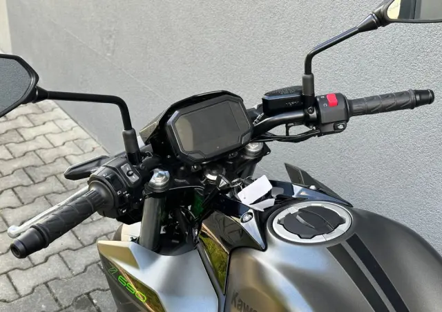 KAWASAKI Z 650 