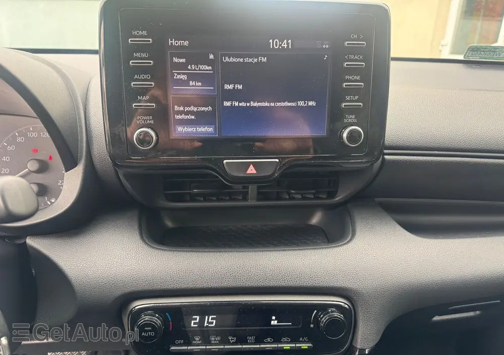 TOYOTA Yaris Ver-hybrid-1-5-comfort