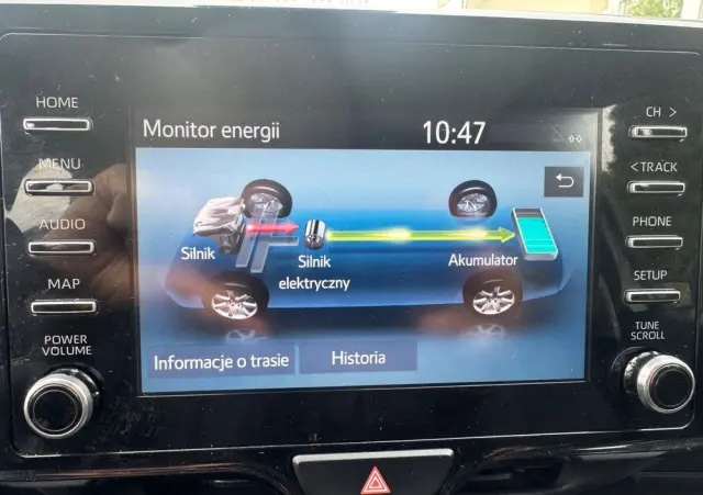 TOYOTA Yaris Ver-hybrid-1-5-comfort