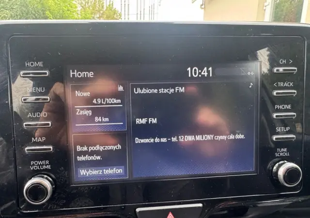 TOYOTA Yaris Ver-hybrid-1-5-comfort