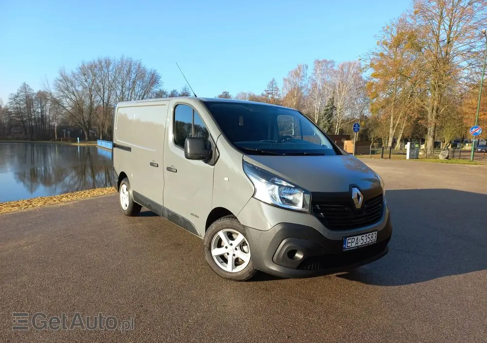 RENAULT TRAFIC 